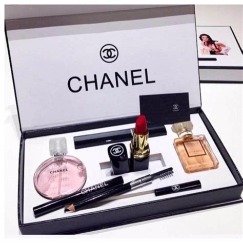 chanel 5 in 1 gift set price|chanel no 5 gift pack.